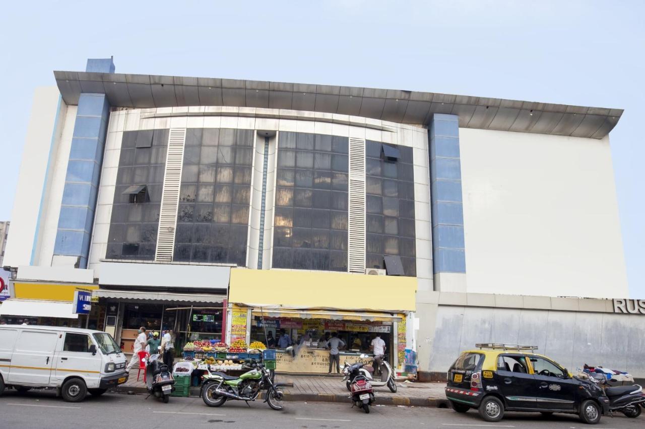 مومباي Capital O 77295 Hotel Bansidhar Bhuvan المظهر الخارجي الصورة