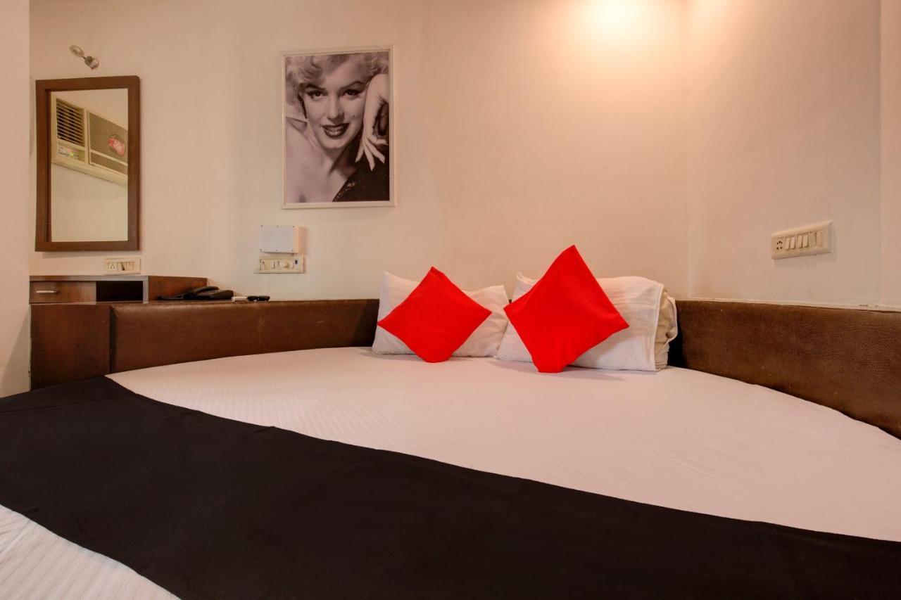 مومباي Capital O 77295 Hotel Bansidhar Bhuvan المظهر الخارجي الصورة