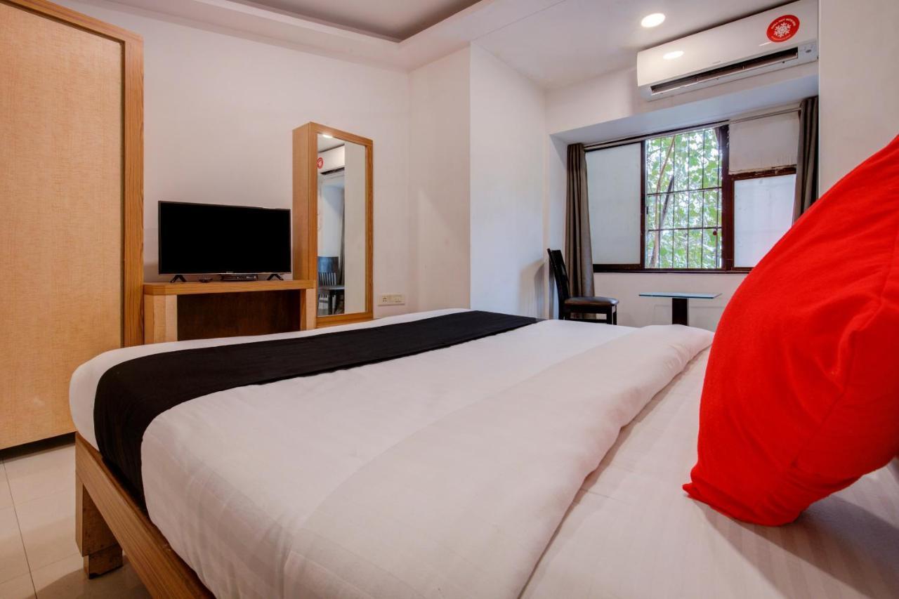 مومباي Capital O 77295 Hotel Bansidhar Bhuvan المظهر الخارجي الصورة