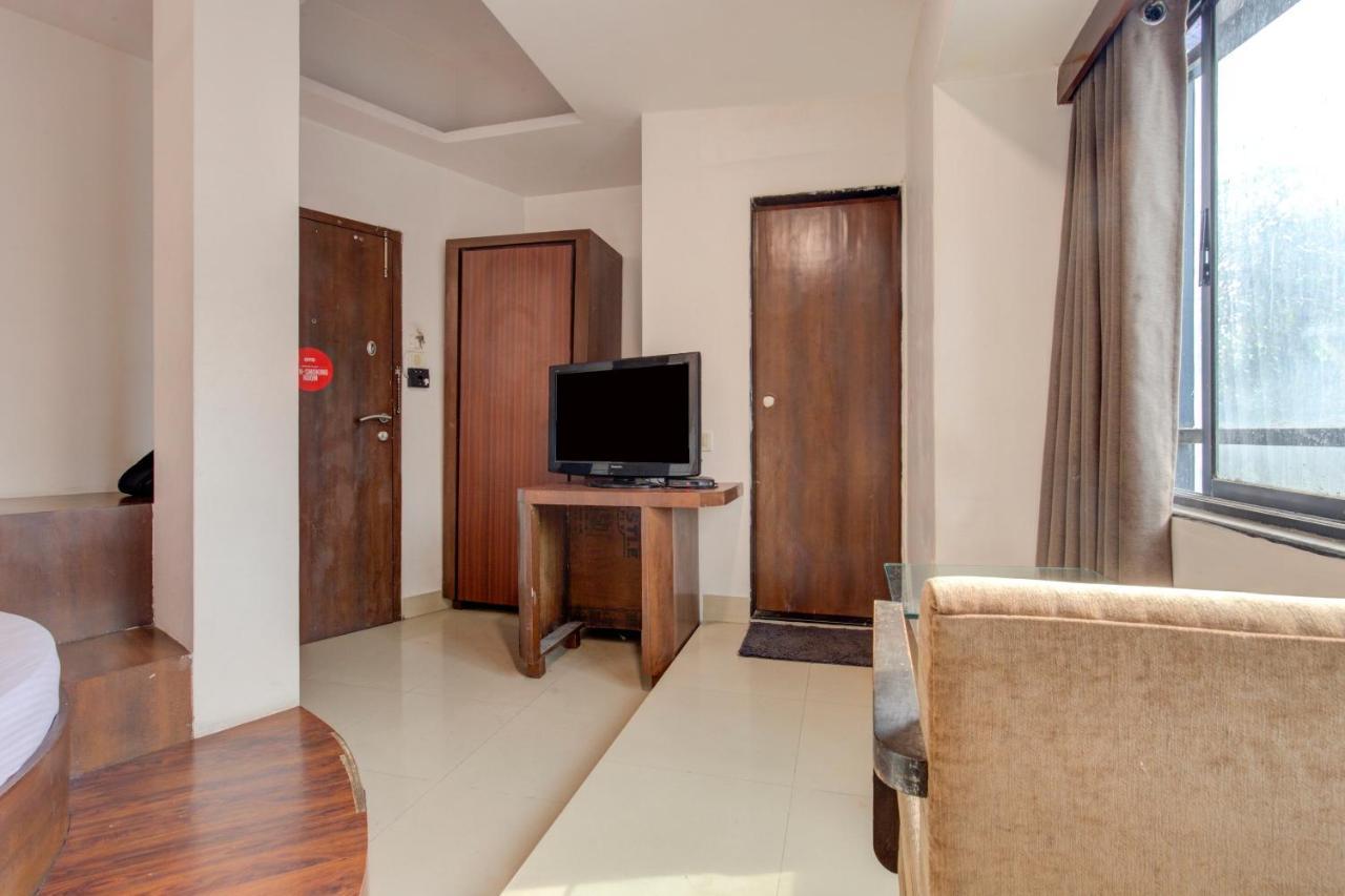مومباي Capital O 77295 Hotel Bansidhar Bhuvan المظهر الخارجي الصورة