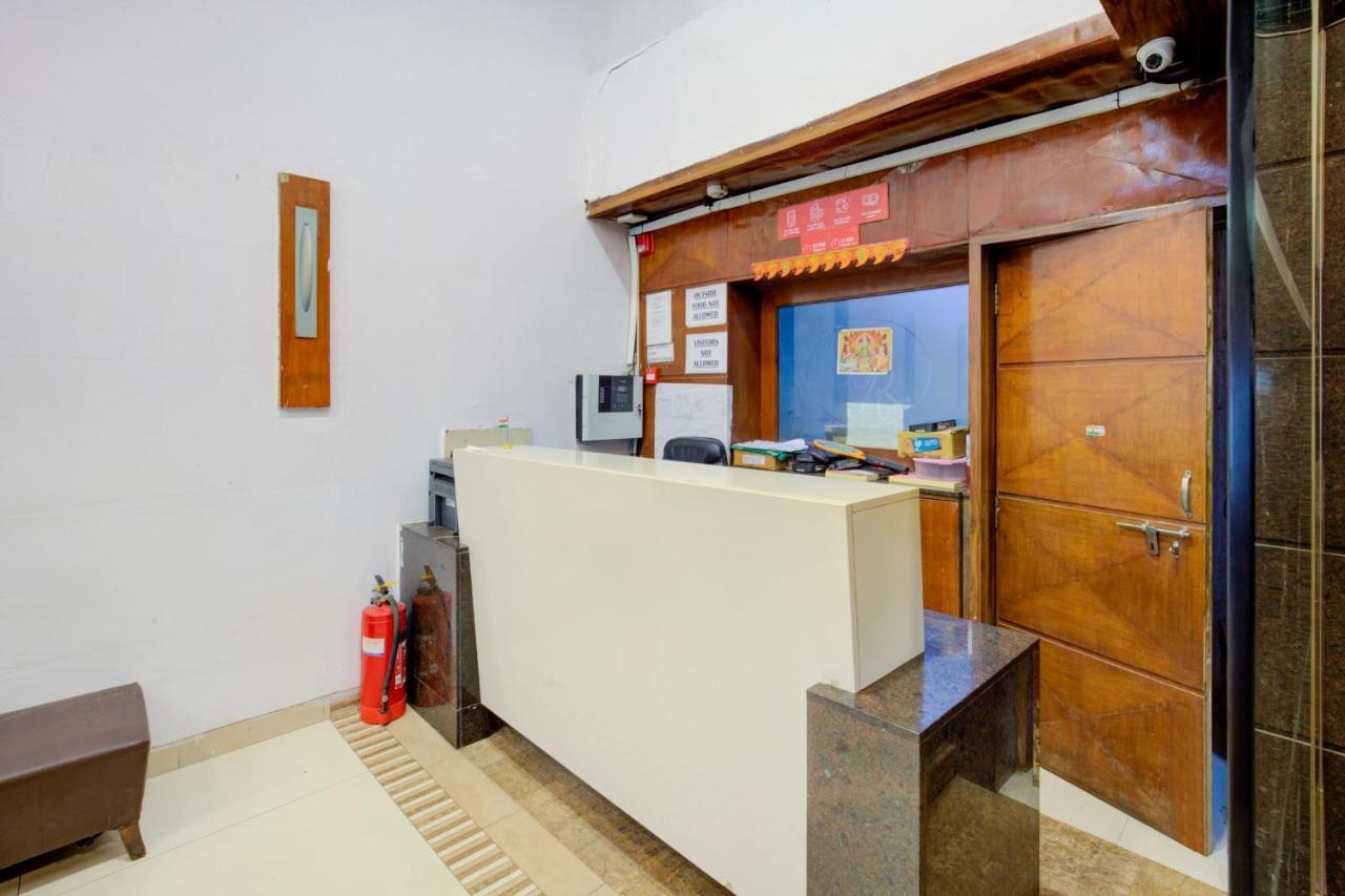 مومباي Capital O 77295 Hotel Bansidhar Bhuvan المظهر الخارجي الصورة