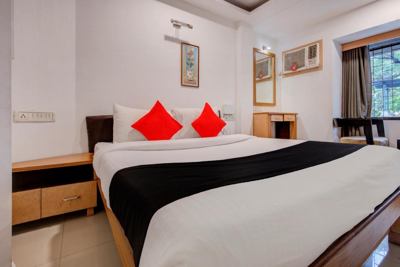 مومباي Capital O 77295 Hotel Bansidhar Bhuvan المظهر الخارجي الصورة